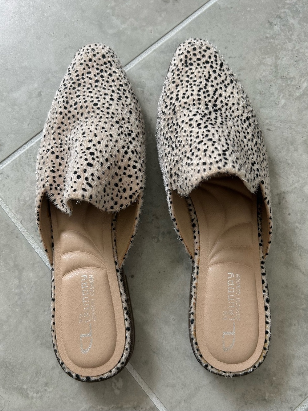 Laundry Leopard-Print Slip-On Hairy Mules / Size 7.5